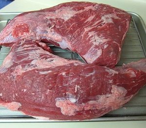Buy-Quality-Grade-A-Frozen-Buffalo-Boneless-Meat-300x263-1